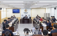  경북도의회 ‘이철우지사 일만 벌이고 제대로 한거 있냐’ 질타