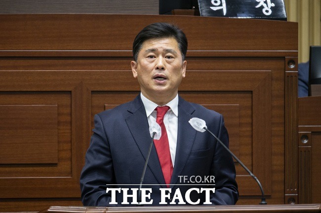 김대일 경북도의회 의원이 5분 자유발언을 하고있다/경북도의회