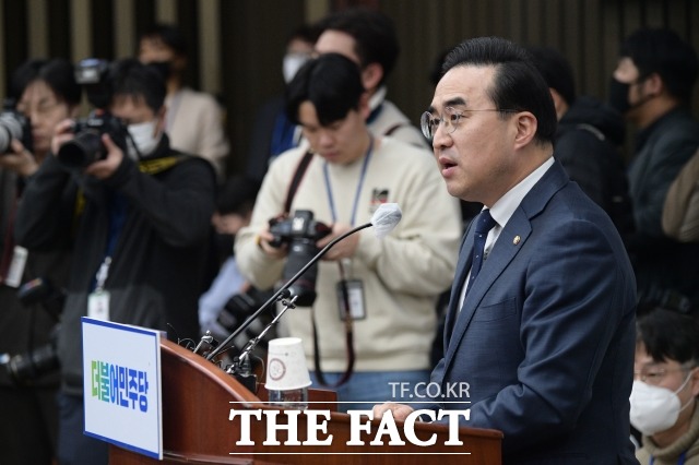 더불어민주당은 이태원 참사 발생 101일째인 6일 이상민 행정안전부 장관에 대한 탄핵소추안 추진을 당론 채택했다. 박홍근 민주당 원내대표. /남윤호 기자