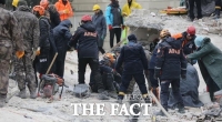  튀르키예·시리아 지진 사망자 1만1000명 넘어...연쇄강진 사흘째 사상자 급증