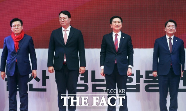 국민의힘 전당대회 당 대표에 출마한 (왼쪽부터)황교안·천하람·김기현·안철수 후보. /부산=뉴시스