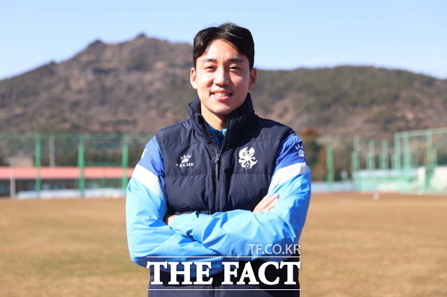 광주FC는 15일 전남드래곤즈와 제주UTD 등에서 맹활약한 수비수 김경재(29)를 영입했다고 밝혔다./광주FC