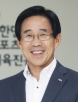  충남대 대외협력추진위원장에 이창섭 명예교수 선임