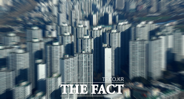 27일 부동산R114에 따르면, 서울의 아파트 전셋값은 가구당 평균 6억4991만 원으로 집계됐다. /더팩트 DB