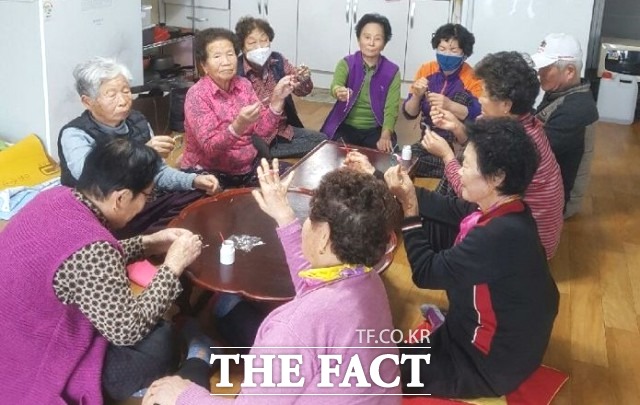 정읍시보건소 관계자는 “앞으로도 초고령화 시대에 발맞춰 지속적인 대상자 발굴과 적극적인 방문 관리로 어르신들이 행복하고 활기찬 일상을 누릴 수 있도록 최선을 다할 것”이라고 말했다. / 정읍시보건소