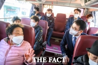  장충남 군수, 1000원 버스 민생투어…남해군, 농어촌버스 요금 단일요금제 시행