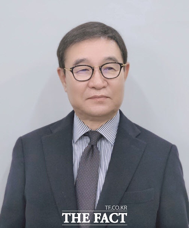 진주시 고향사랑기부제 첫 번째 고액기부자 김천호 회장/진주시