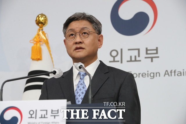 임수석 외교부 대변인이 9일 서울 종로구 외교부 청사에서 현안 관련 정례브리핑을 하고 있다. / 뉴시스