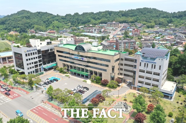 정읍시 관계자는 “어려운 농업환경 속에서도 시민들에게 친환경 안전 먹거리 공급을 위해 힘쓰고 있는 친환경 농업인의 경영안정에 도움이 되길 바란다”며 “미지급 농가가 발생하지 않도록 해당 농가는 기한 내 신청해달라”고 말했다. / 정읍시