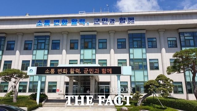 하동군청 전경/ 하동=이경구 기자