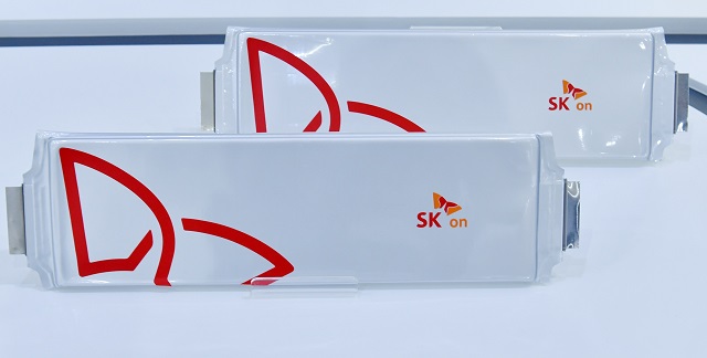 SK이노베이션은 28일 배터리 자회사 SK온이 3757억 원의 신주 발행을 결의했다고 공시했다. /SK온