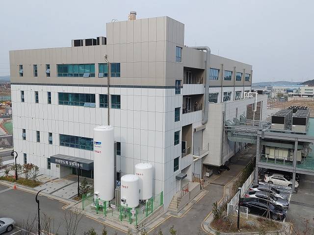 SK㈜ 자회사인 SiC 전력반도체 설계·제조 기업 예스파워테크닉스는 30일 오후 서울시 금천구 가산동 본사에서 정기주주총회를 개최하고, SK파워텍으로 사명을 변경한다고 밝혔다.