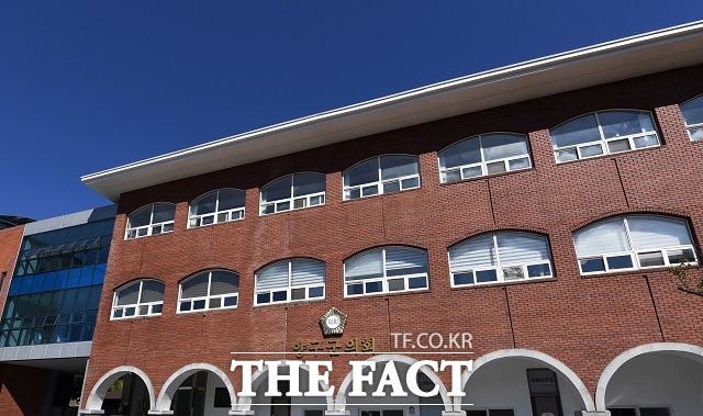 3일 양구군의회에 따르면 2023년 제1회 추경예산은 당초예산 대비 4.36% 증가한 182억5465만원을 증액해 4371억9340만원으로 수정의결했다 고 밝혔다./ 양구군의회