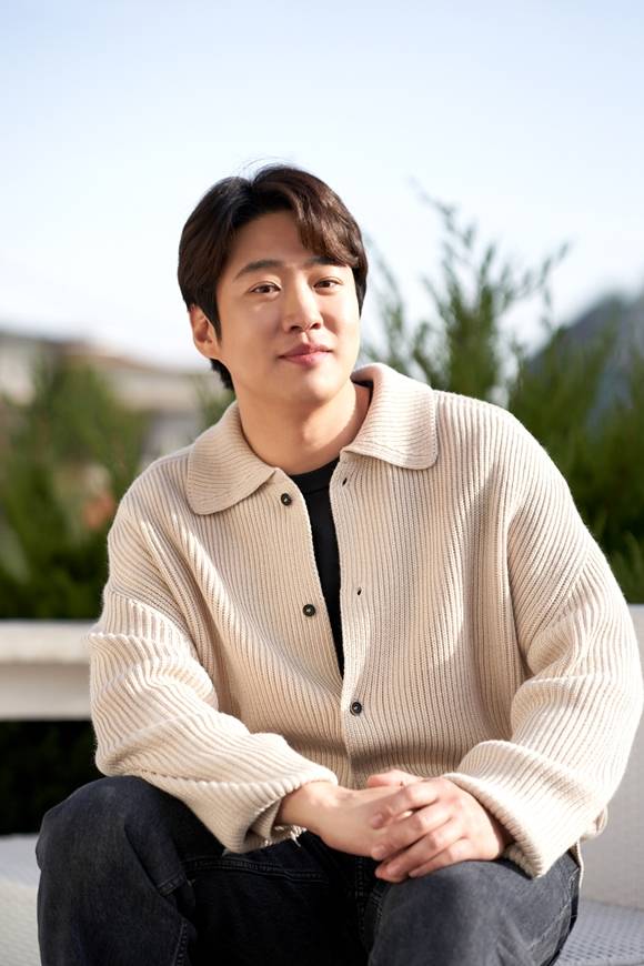 안재홍은 강 코치가 농구를 생각하는 마음을 보며 자신이 사랑하는 걸 떠올리면 리바운드를 더 뜨겁게 볼 수 있을 것이라고 관전 포인트를 짚었다. /바른손이앤에이