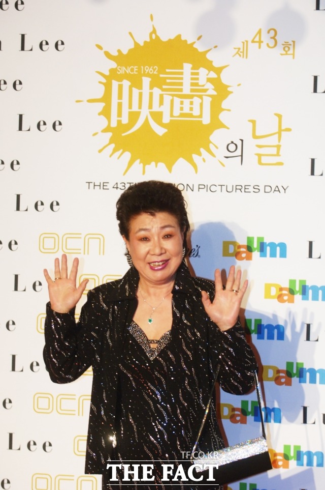 가수 현미가 4일 오전 별세했다. 향년 85세. /더팩트 DB