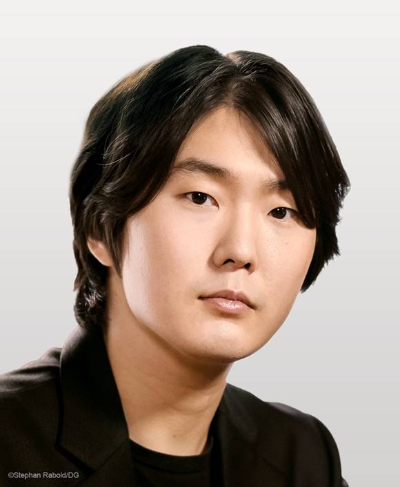 호암재단이 피아니스트 조성진 등을 2023 삼성호암상 수상자로 선정했다. /호암재단