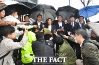  日 경제 공사 면담 마친 민주당 후쿠시마 오염수 저지대응단 [포토]