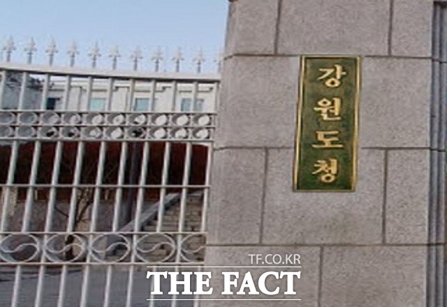 강원도 감사위원회는 10일 공기업 1개, 출자‧출연기업 22개, 공직유관단체 2개 등 총 25개 기관에 대해 채용 실태 전수조사에 착수, 오는 9월까지 6개월간 실시한다고 밝혔다.