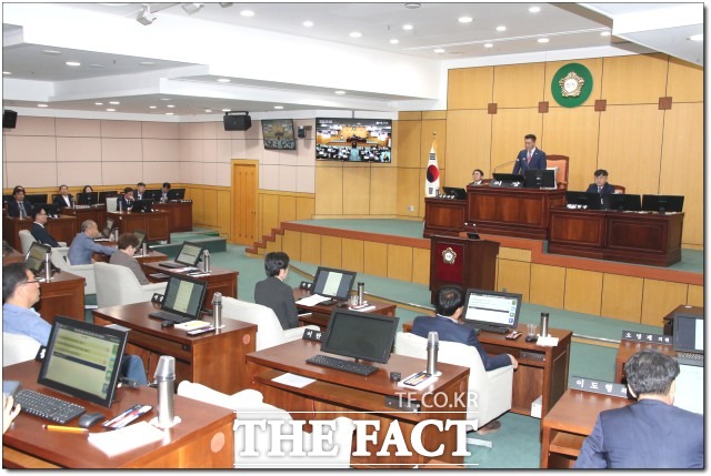 송기순 의원은 “그동안 몰랐던 솔티 생태숲의 매력”를 역설하였고, 최재기 의원은 “보행자 중심의 걷기 좋은 도시를 만들자”를 제안, 서향경 의원은 “정읍시는 중증장애인 생산품 우선구매 비율을 지켜야 한다”를 촉구하였다. / 정읍시의회