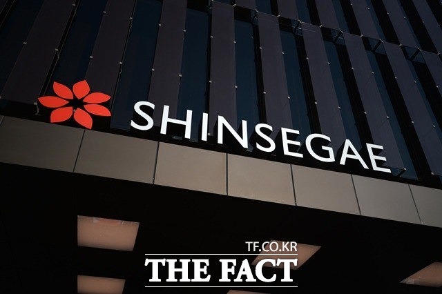 신세계푸드는 다시 한번 반등을 위해 효율적인 매장 운영과 고객니즈에 맞게 초점을 맞출 예정이다. /더팩트DB