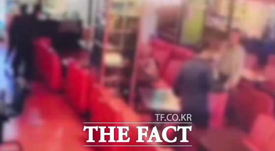 부산 연제경찰서는 특수상해 혐의로 A씨를 입건했다고 19일 밝혔다. /부산경찰청 페이스북 캡처