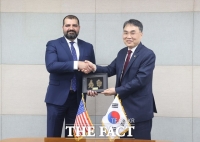  이종욱 조달청장, 미국 연방조달실장과 협력 강화 방안 논의