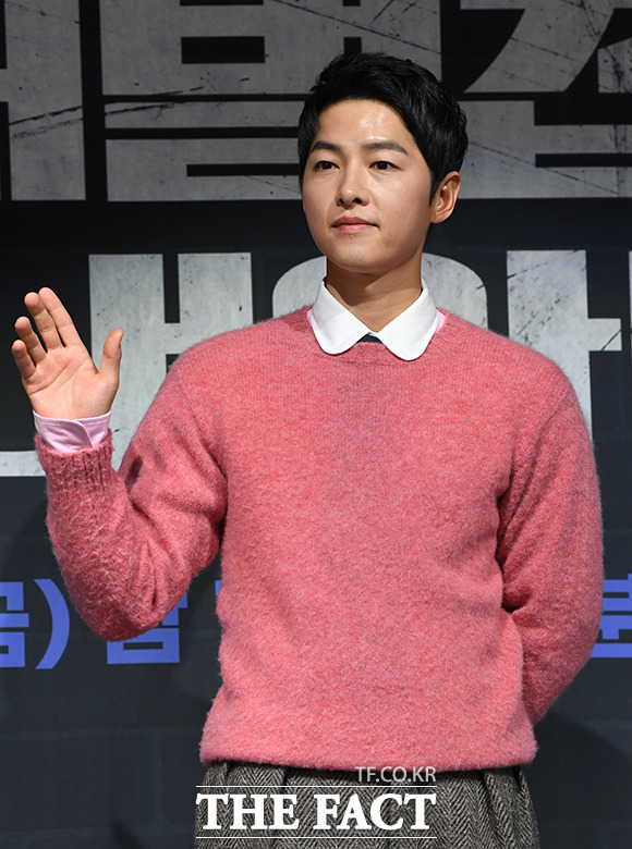 화란으로 생애 첫 칸에 입성하는 송중기가 영화인의 축제인 만큼 충분히 즐기고 오겠다고 소감을 전했다. /박헌우 기자