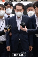  '돈봉투 의혹' 강래구 영장심사 출석...'언젠가 말할 날 올 것'