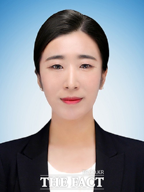 청주시문화산업진흥재단 문화산업본부 공예진흥팀 김상은(36) 선임. /청주시.