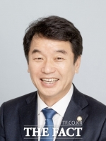  문진석 국회의원 '코로나19 종식에도 세비 기부 이어갈 것'