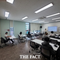  천안 학교 밖 청소년 94명 검정고시 합격