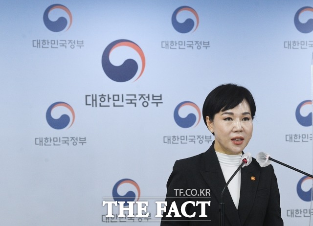 어린이 보호구역 안전 관련 민원이 전년 대비 708%이상 증가한 것으로 나타났다. 사진은 전현희 국민권익위원장. /이동률 기자