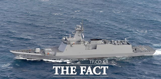 해군의 대구급 신형 호위함 천안함이 19일 취역했다. 사진은 대구급 1번함 대구함이 항해하고 있는 모습. 천안함과 유사한 무장체계를 보여준다. /해군