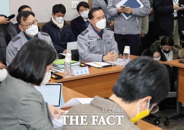 4개월 넘게 수사를 벌인 검찰 수사팀은 속속 원청에 복귀하면서 김광호 서울경찰청장 기소 여부 결정도 임박했다는 관측이 나온다. /이새롬 기자