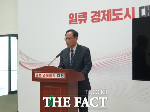 장일순 대전시 도시주택국장이 전세피해 지원 전담조직에 대해 브리핑을 하고 있다. / 대전=최영규 기자