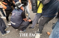  경찰, 민주노총 분향소 강제철거…3명 연행·1명 부상