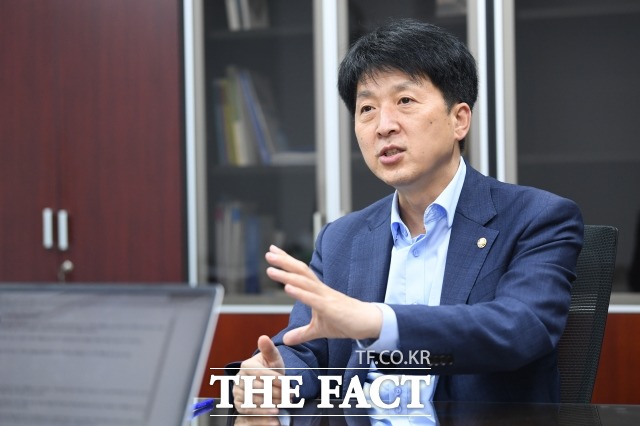 오 의원은 도봉구간 지상화 문제를 제기할 때 여야 의원들이 같이했다. 편 가르지 않고 함께 문제를 제기했다. 감사원 감사 청구도 마찬가지였다며 정쟁의 문제가 아니었다는 점을 분명히 했다.