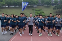  윤희근 경찰청장, 신임경찰 교육생들과 아침 달리기