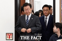  민주당 혁신위원장 이래경 영입…이준석 