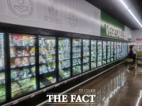  대형마트 식품냉장고에 문 단다…에너지 50% 절약