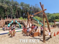  친자연형 어린이 놀이시설 '진양호 놀이숲' 큰 인기