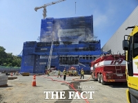  오송 반도체 부품 제조업체 공사현장서 불…1명 화상·3명 연기 흡입