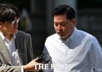  유동규, 어두운 표정으로 법원 출석 [TF사진관]
