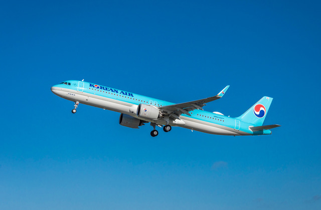 25일 항공업계에 따르면 대한항공은 김포~베이징을 오가는 노선 운항을 오는 8월 1일부터 올해 하계 운항 스케줄이 끝나는 10월 28일까지 중단한다. /대한항공
