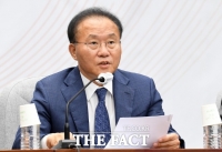  與 '방송인 김어준 고발, 거짓 괴담이 사회 신뢰 무너뜨려'