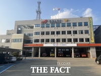  문경서 카니발 차량에 불…3300만원 재산피해