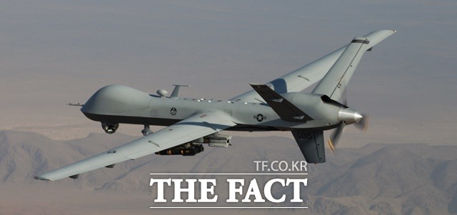 미국이 대만이 제공할 것으로 알려진 것과 비슷한 기종인  MQ-9 리퍼 드론이 헬파이어 미사일을 단 채 비행하고 있다.미국은 대만에 비무장 드론을 제공할 것으로 알려졌다. /미공군