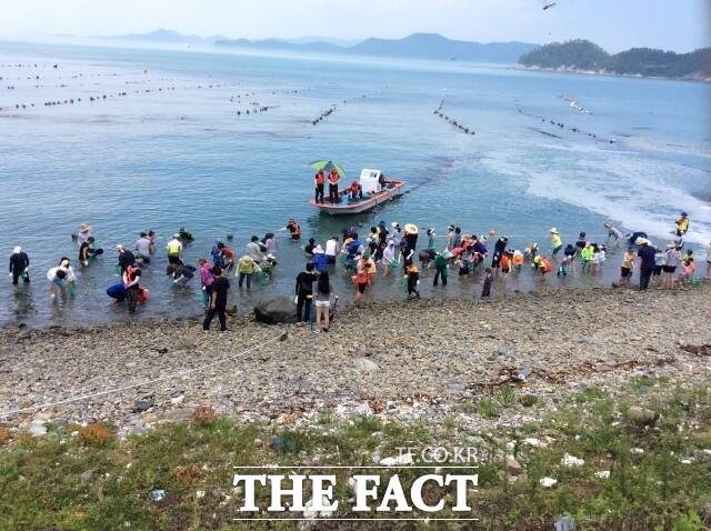 완도군 노화읍 북고리가 한국어촌어항공단과 해양수산부가 추진하는 어촌에서 일과 휴가를 동시에 즐길 수 있는 ‘워케이션’ 어촌체험휴양마을로 지정됐다./완도군