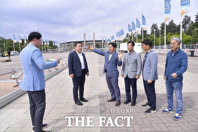 광주 남구는 2025년 광주에서 열리는 세계 양궁 선수권 대회에 북한선수단을 초청하고  광주 양궁 붐 조성에도 앞장서겠다고 11일 밝혔다/ 광주 남구