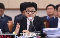  [현장FACT] 한동훈-김영배 설전…'질문이 이상' vs '답변이 이상' (영상)